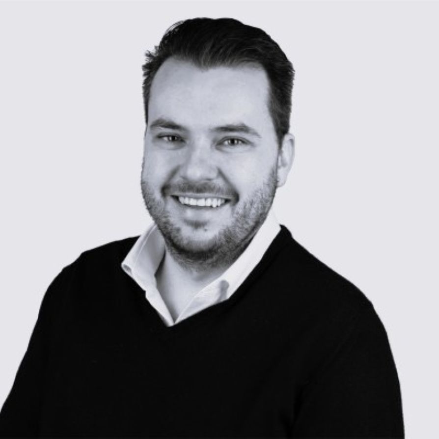 Sam VAN SIMAEYS_Grey_web